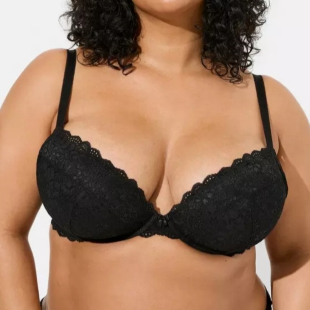 44C TORRID Curve XO Plunge Push-Up Bra Rich Black
